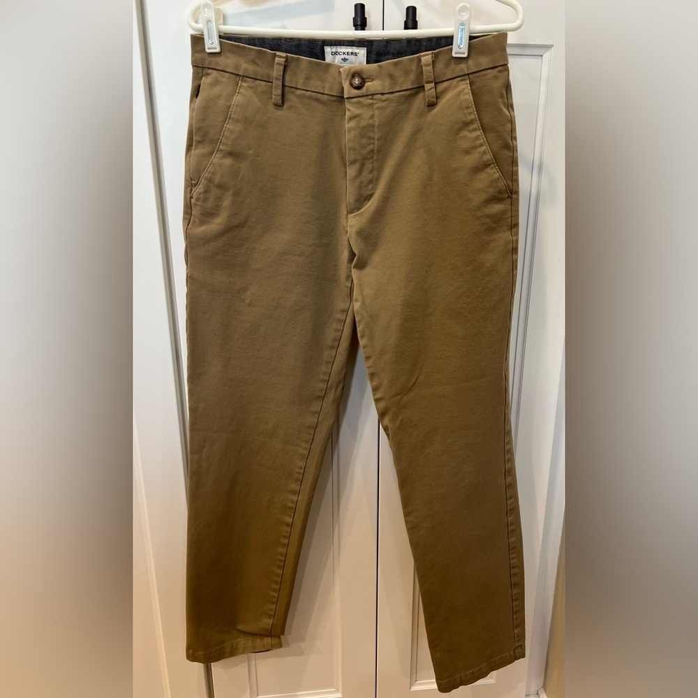 Dockers Dark Khaki Pants 31 x 32 Slim Tapered Zip Pocket Hardly Worn